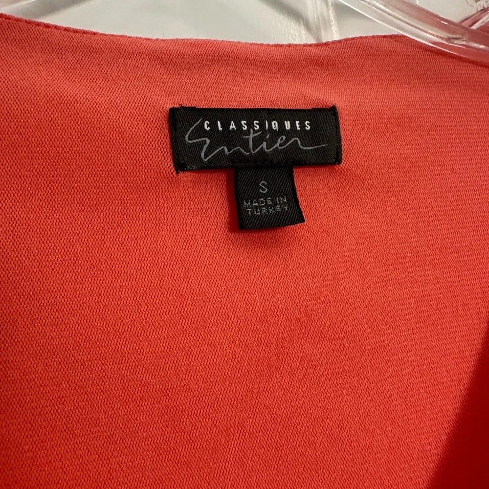 NWOT Small women’s long sleeve coral colored top Classiques Entier brand - Picture 2 of 4